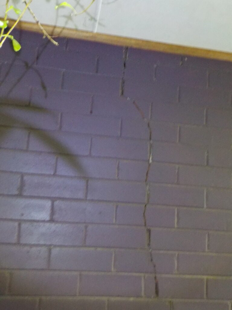 Building Inspection - Foundation Cracks &raquo;